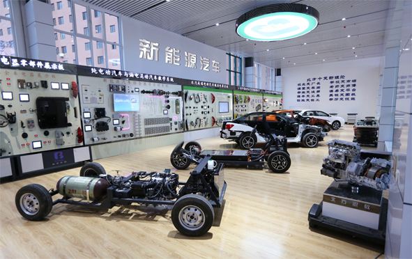 成都汽修学校