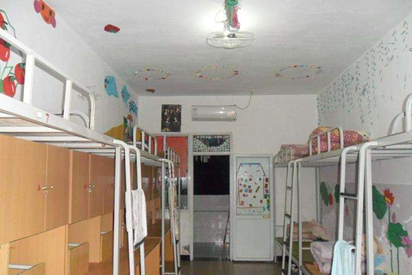 开云kaiyun(中国)化工总厂技工学校宿舍条件