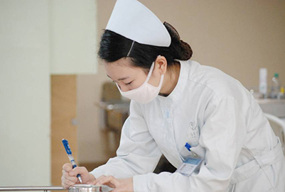 贵阳电子职业学校护理专业毕业好找工作吗