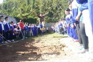 黔西南州同源中学运动会图片