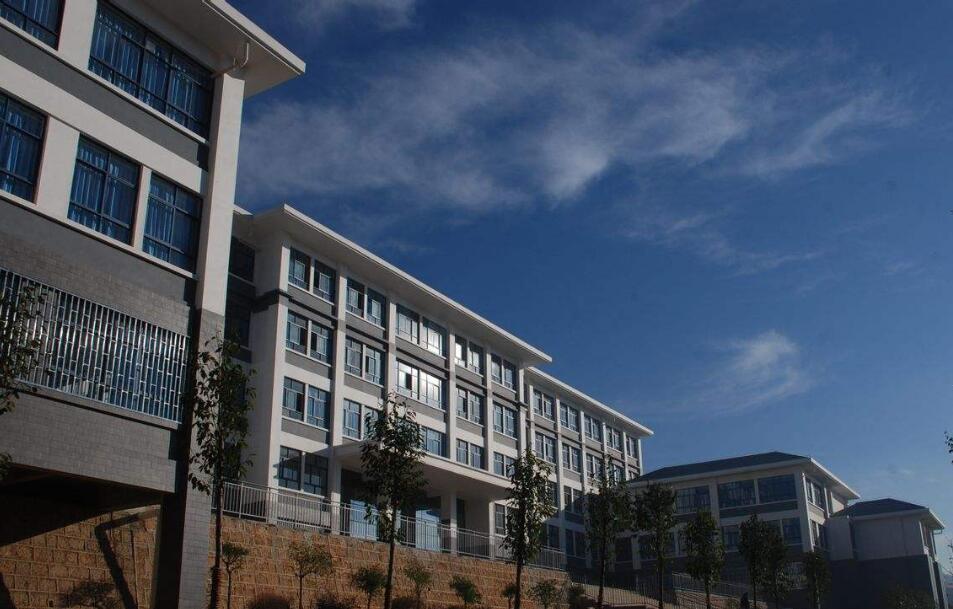 昆明铁路机械学校