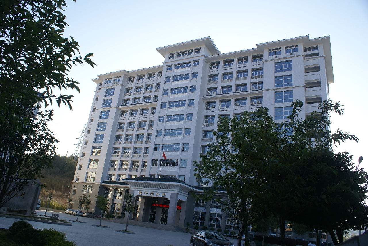 广西建筑材料技工学校