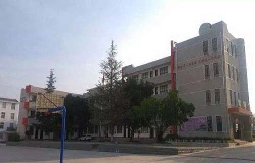 孟连县职业高级中学