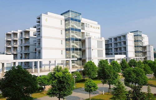 上海市房地产职业技术学校浦东分部