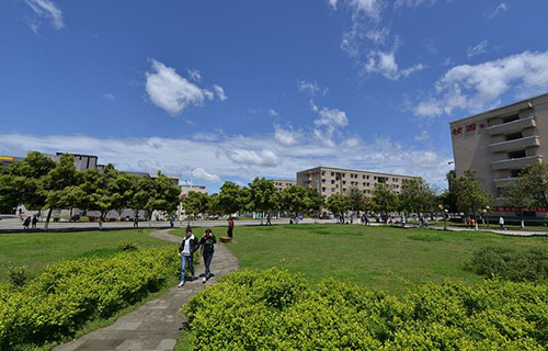 黄山市徽州区西溪南高级职业中学