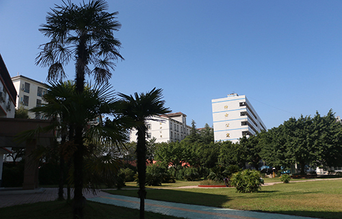 上虞市机械化工技工学校