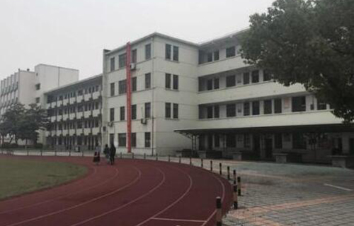 宝钢集团常州冶金机械厂技工学校