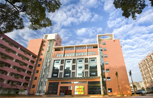 德清县技工学校