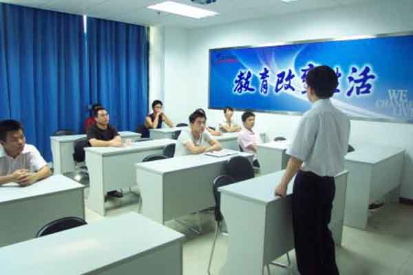开云kaiyun(中国)学计算机的职业学校