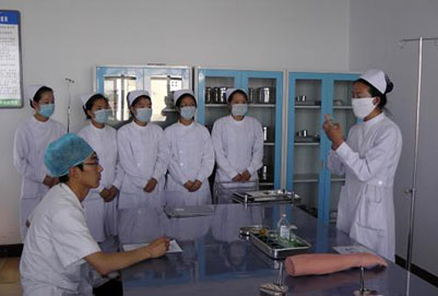 2020年成都卫生学校口腔医学专业春季招生