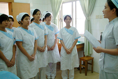 女生读贵阳卫生学校什么专业比较好