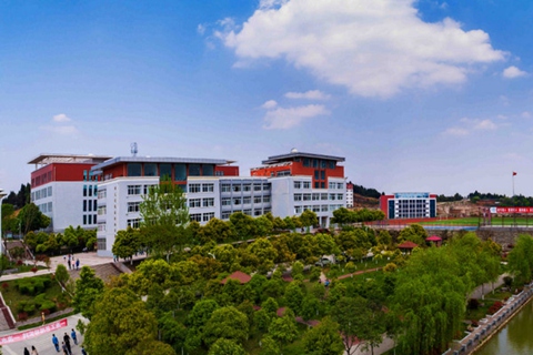 开云kaiyun(中国)成都汽修学校