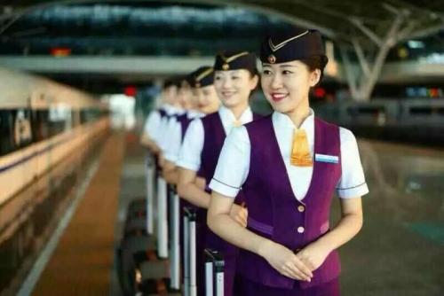 成都铁路工程学院解析：想要成为铁路工作人员都要学习什么