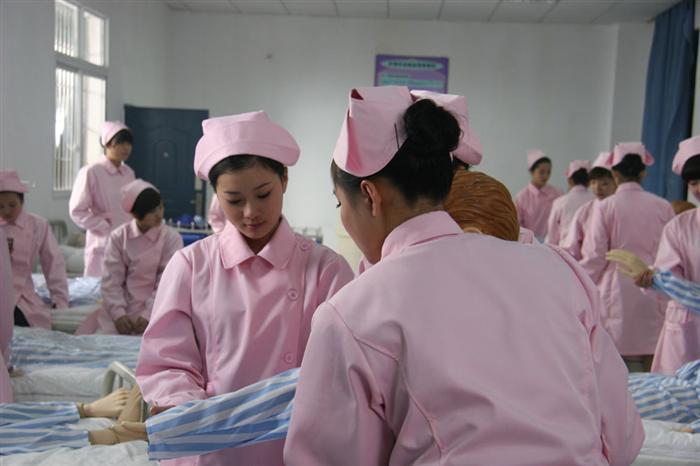 成都卫校双流分校都给学生们哪些保障