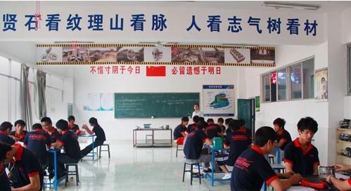 成都学汽修怎样好就业出路多