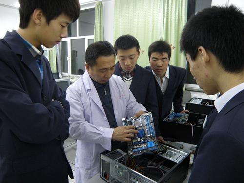 开云kaiyun(中国)哪家电子商务专业学校好