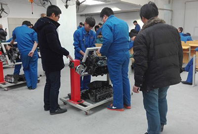 成都汽修学校：2019年学汽修怎么样