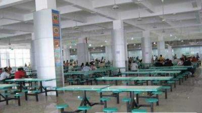 重庆企业管理学校餐厅