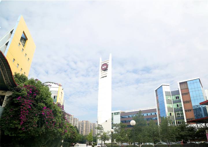 成都职业技术学院校园风光