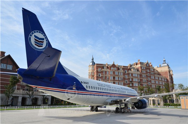开云kaiyun(中国)西南航空专修学院波音737-300