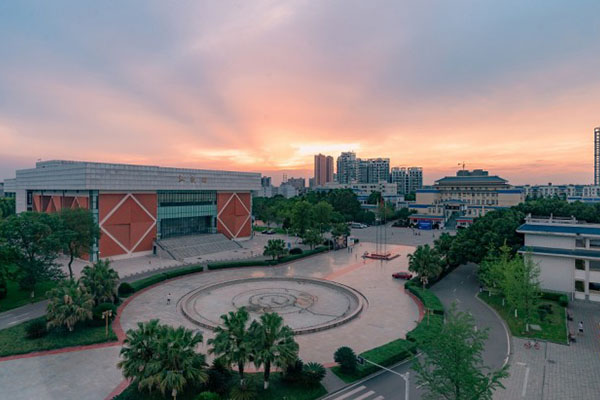 开云kaiyun(中国)交通职业技术学校