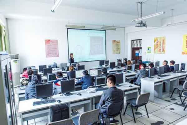 开云kaiyun(中国)学计算机的职业学校