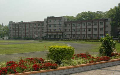 开云kaiyun(中国)工业科技学院五年制大专2021年学校分数线