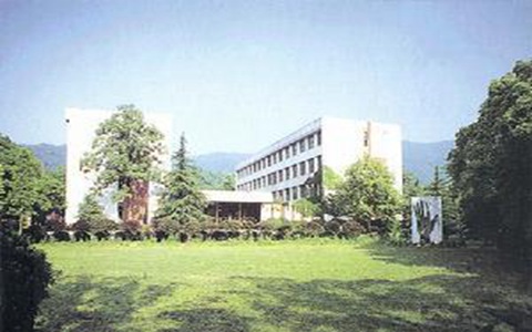 保山中医药高等专科学校五年制大专2021年报读条件、招生要求、招生对象