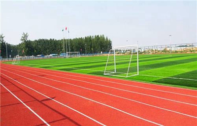 吉林工业职业技术学院学校食堂环境与寝室宿舍介绍