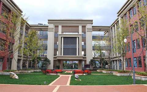 2021年重庆高铁学校高铁乘务专业就业怎么样
