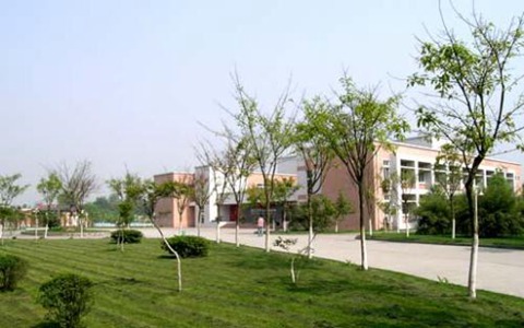 鞍山市广播电视学校师资力量怎么样？