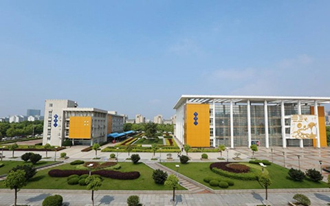 眉山市华西航空旅游学校空中乘务专业