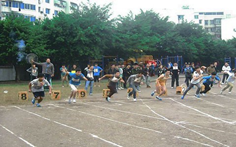 山西省河东旅游学校学费多少？