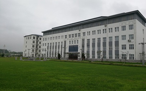 山西省畜牧兽医学校是公办还是民办？