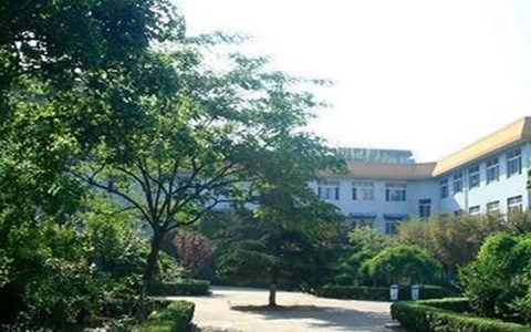 武汉市财经学校财会与办公自动化专业好不好？这个专业好不好？