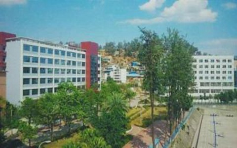 防城港市理工职业学校专业介绍