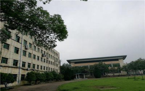 黄石市工业技工学校数控技术应用专业怎么样？专业如何？