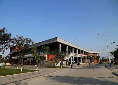 昆明市旅游职业中学2021年学费收费多少