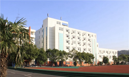 黔南民族职业技术学院中专部2022年一年学费多少