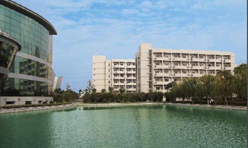 贵阳行知科技职业学校（修文国防学校）2022年一年学费多少