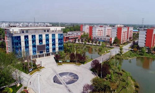 重庆市奉节职业教育中心服装陈列与展示设计专业介绍