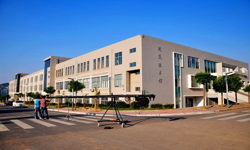 重庆市垫江县职业教育中心电子电器应用与维修专业介绍