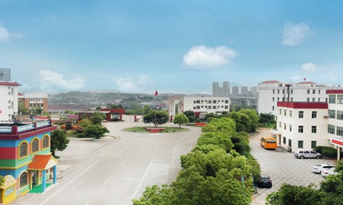 重庆铁路运输技师学院2022年报名一年多少学费