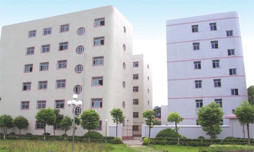 重庆市新华技工学校汽车运用与维修专业介绍