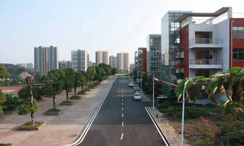 重庆市红春藤技工学校旅游服务与管理专业介绍