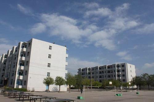 贵州省人民医院护士学校中医康复技术专业设有哪些主要课程