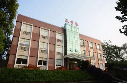 重庆江南职业学校2022年学费多少