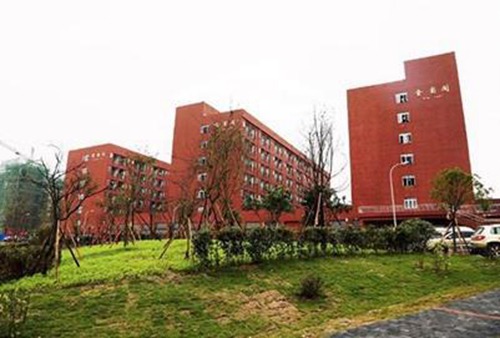 重庆五一高级技工学校电气设备运行与控制专业介绍