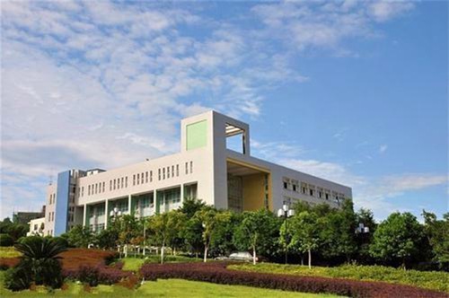 黔南民族卫生学校放射治疗技术专业设有哪些主要课程