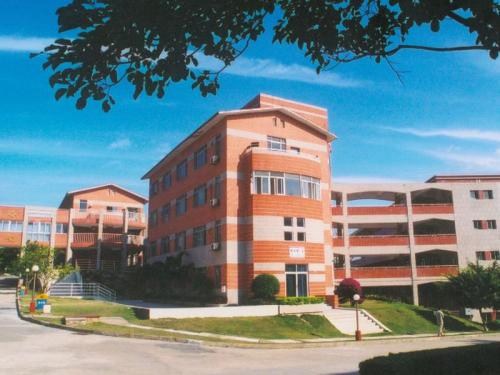 重庆市江津师范进修学校五年制大专学费详情